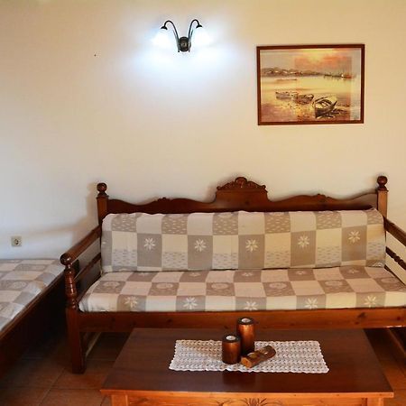 Plakalona Apartments Exopoli Bagian luar foto