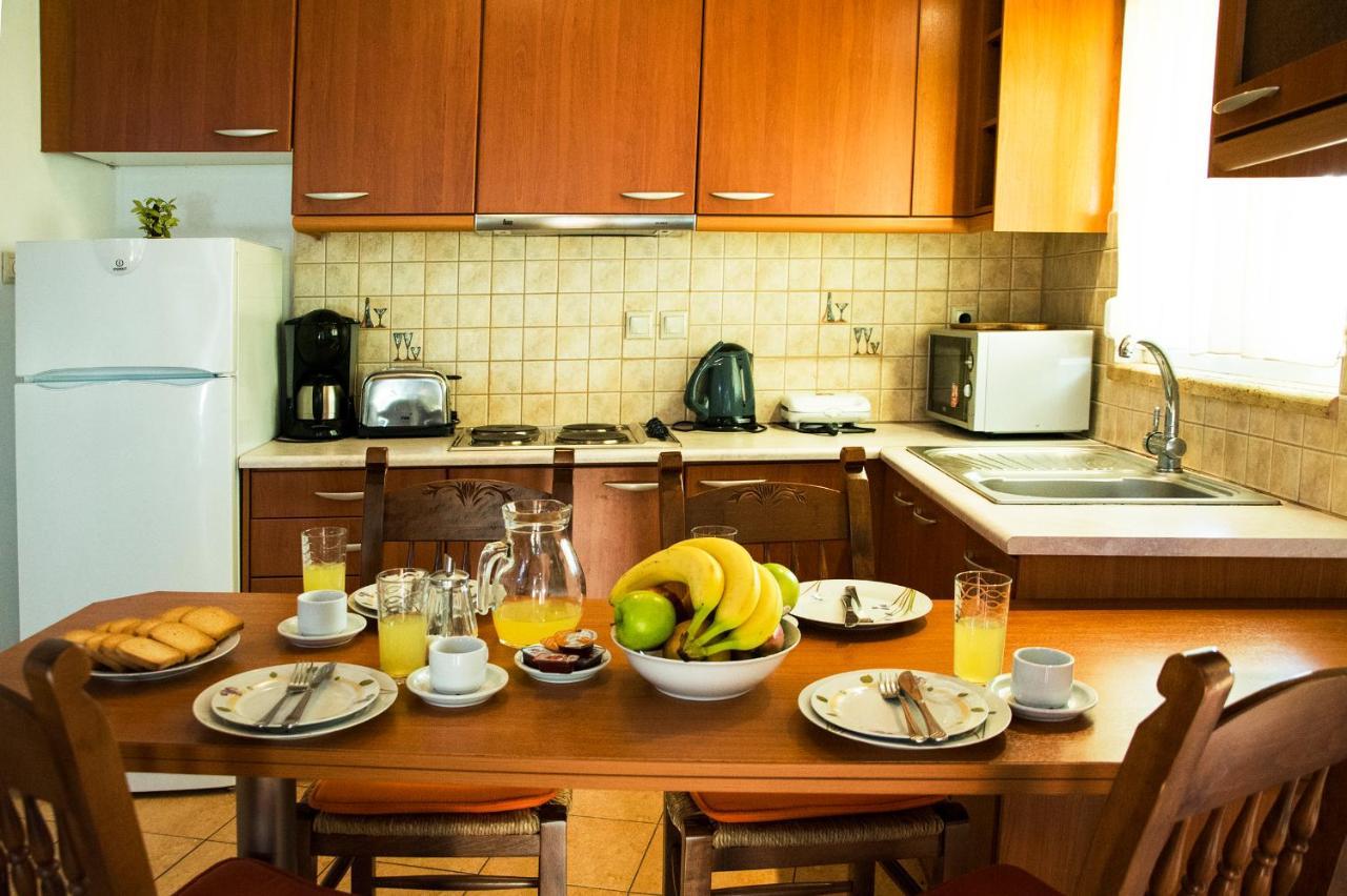 Plakalona Apartments Exopoli Bagian luar foto