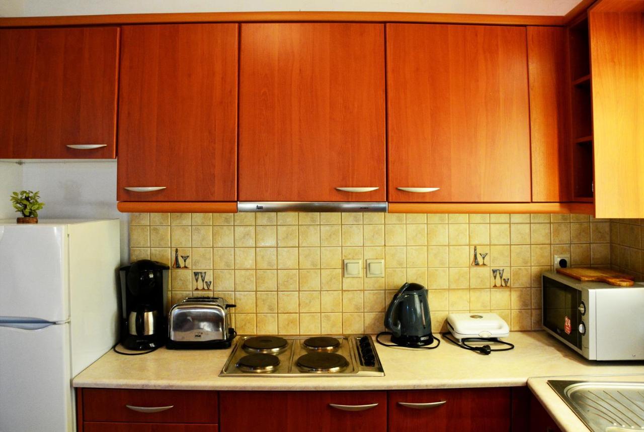 Plakalona Apartments Exopoli Bagian luar foto