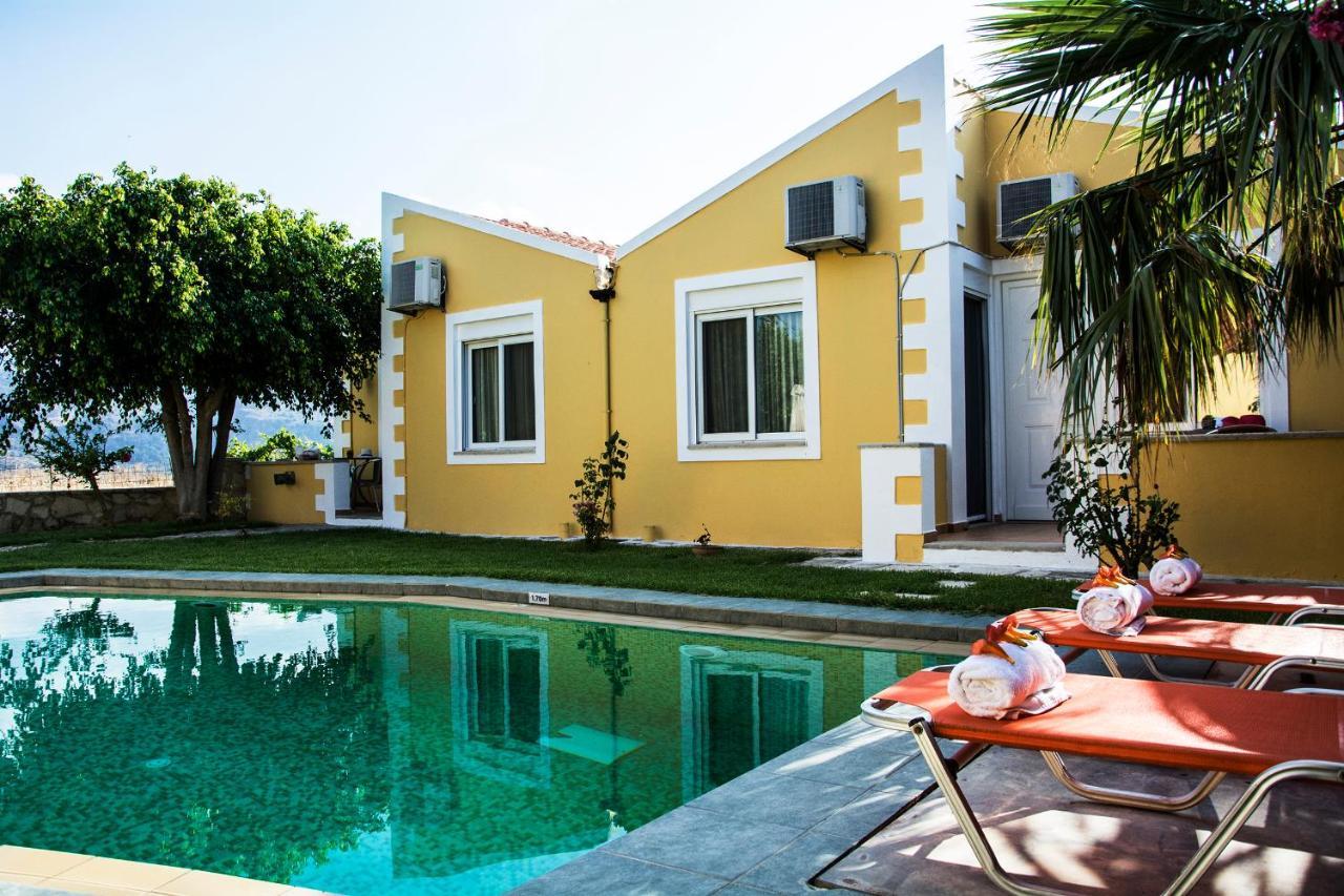 Plakalona Apartments Exopoli Bagian luar foto