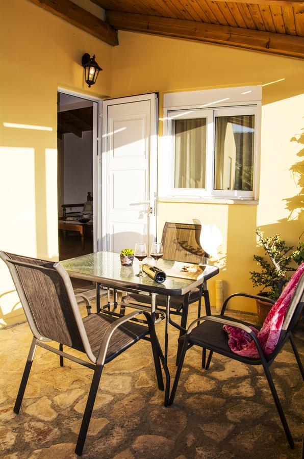 Plakalona Apartments Exopoli Bagian luar foto