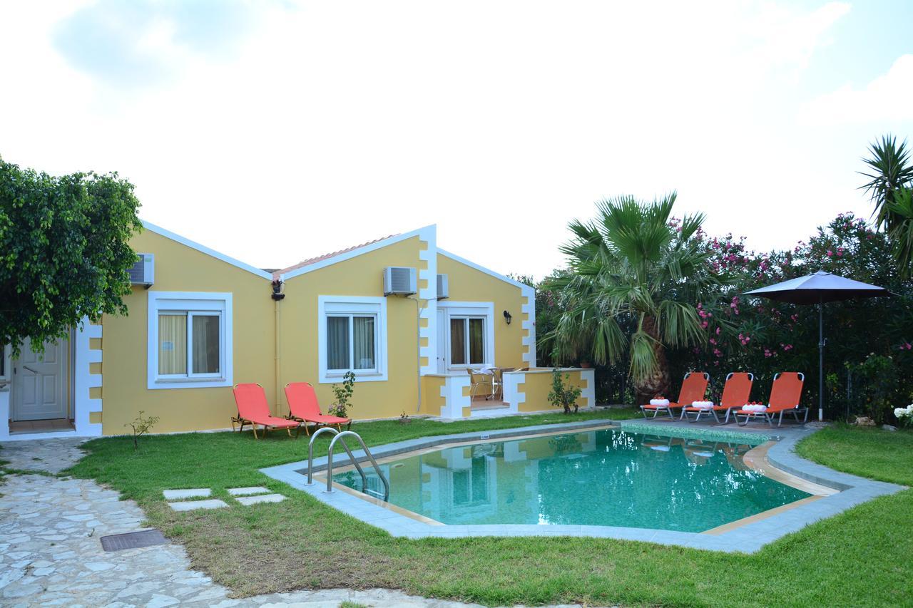 Plakalona Apartments Exopoli Bagian luar foto