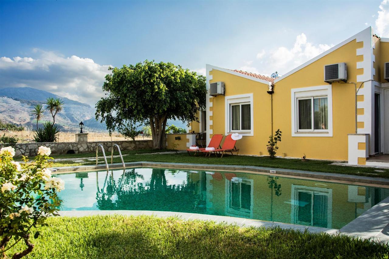Plakalona Apartments Exopoli Bagian luar foto
